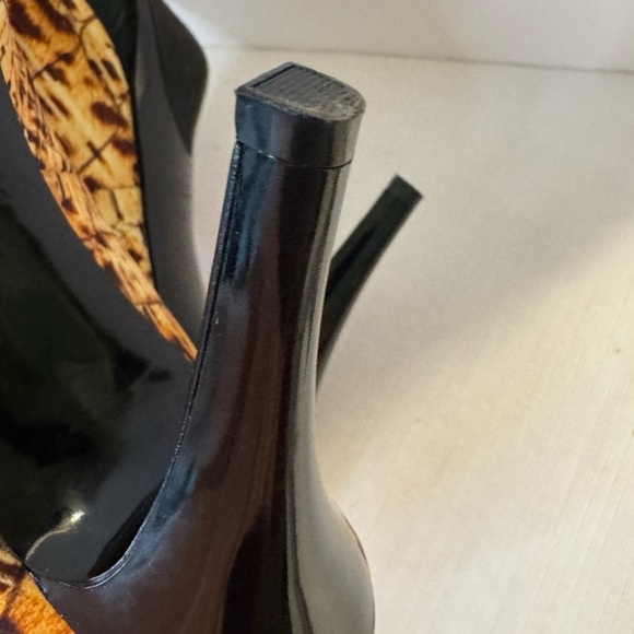 Nine West Leopard Print Peep Toe Heels Size 6 Fast Shipping - Picture 12 of 13